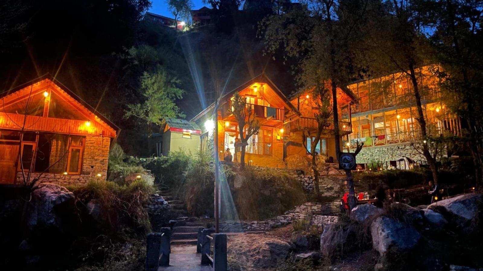 The Cozy Cabin, Jibhi Banjār Extérieur photo